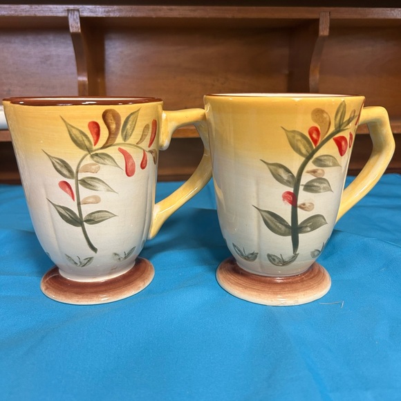 (2) Tuscan Retreat Better Homes & Gardens Coffee Mugs 4 1/2" Tall - Picture 2 of 5